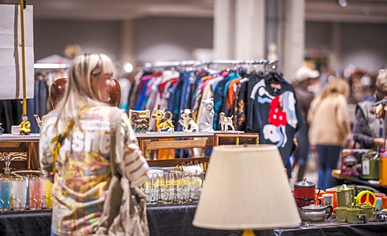 PGH Vintage Mixer returns to downtown Pittsburgh