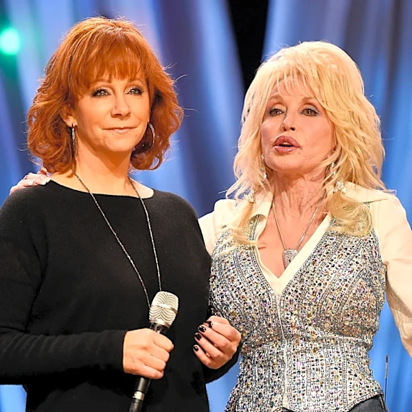 Reba McEntire on 'Happy's Place' Dolly Parton tribute, unseen tears for friend | Exclusive