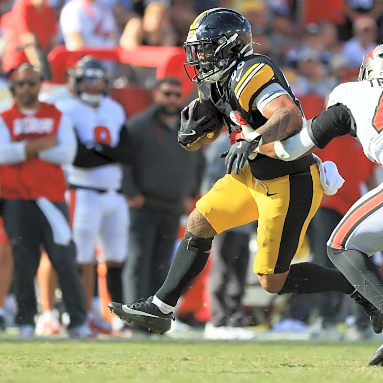 Jaylen Warren to stay busy