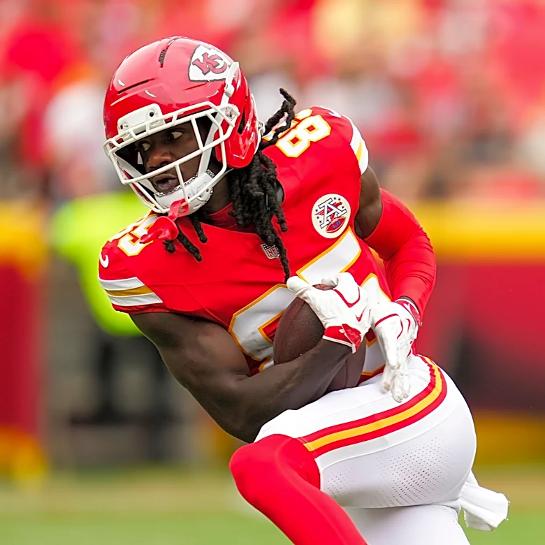 Andrew Armstrong signed to 53-man roster