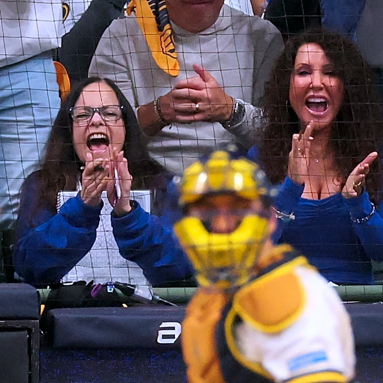Who is Front Row Amy? Brewers superfan basks in World Series glory