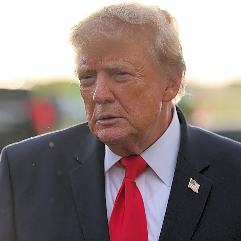 Trump votes early and in person in Florida ahead of midterm elections