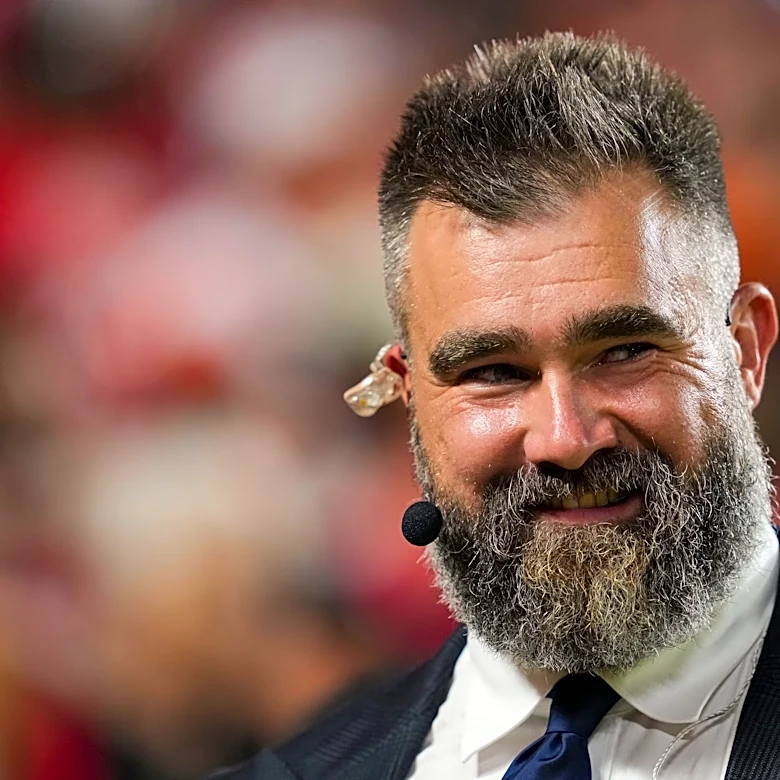 Jason Kelce's tush push obsession leads to funny moment in Steelers vs. Saints