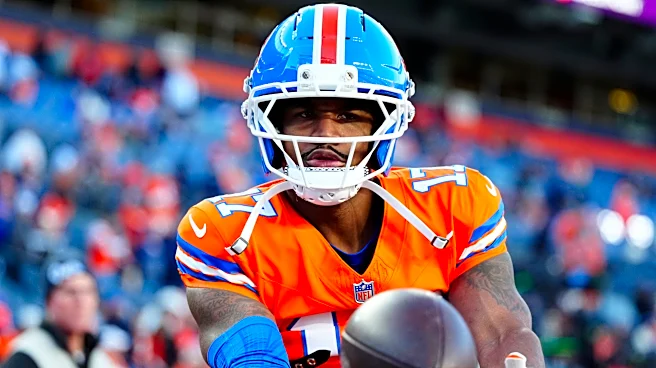 Jaylen Waddle injury update as Broncos WR leaves game vs Cardinals