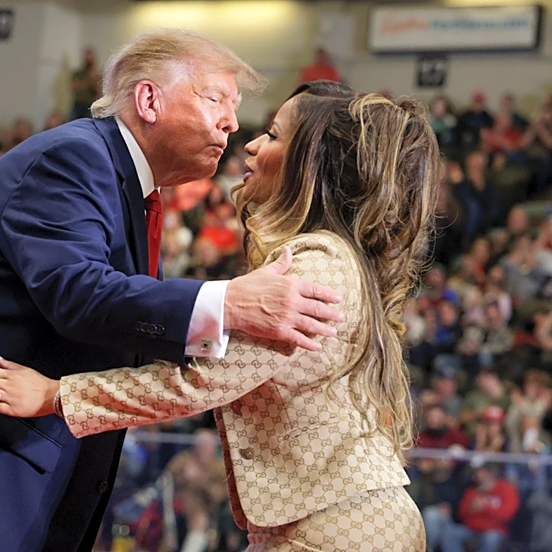 Trump compliments Nicki Minaj's 'beautiful' butt in rally speech