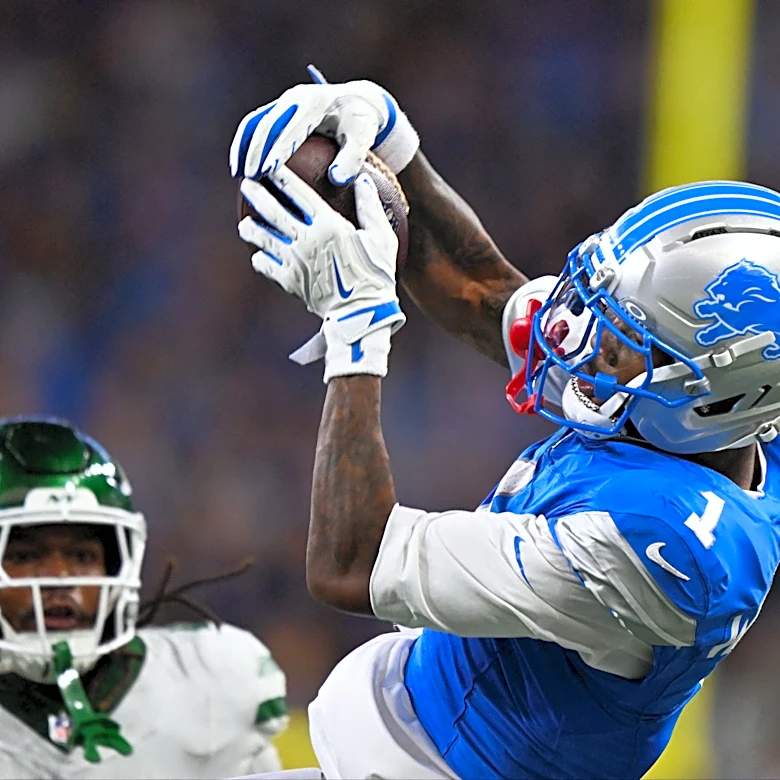 Jameson Williams scores two more TDs in Week 7