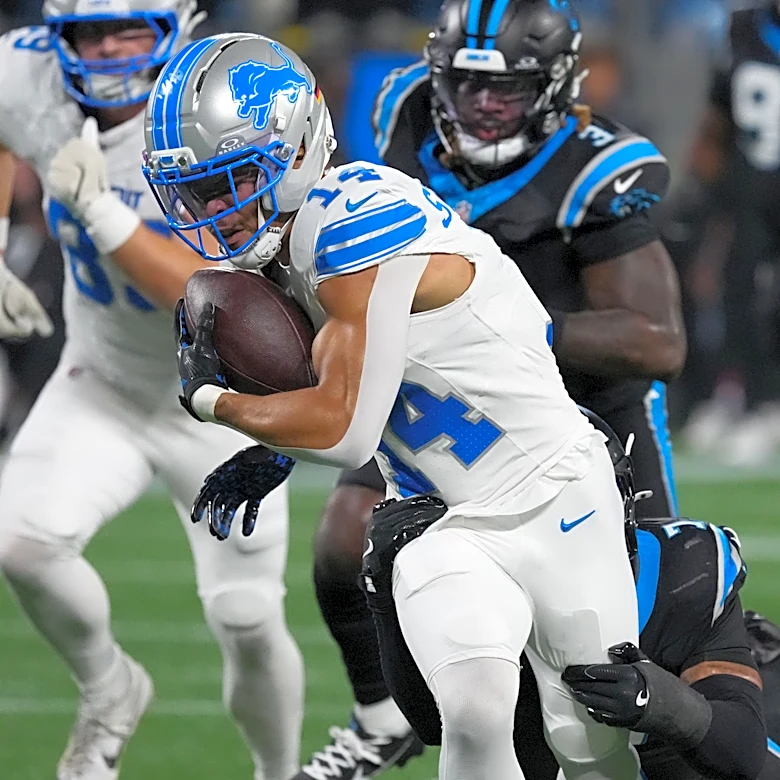 Amon-Ra St. Brown finishes with 153 yards in Week 7