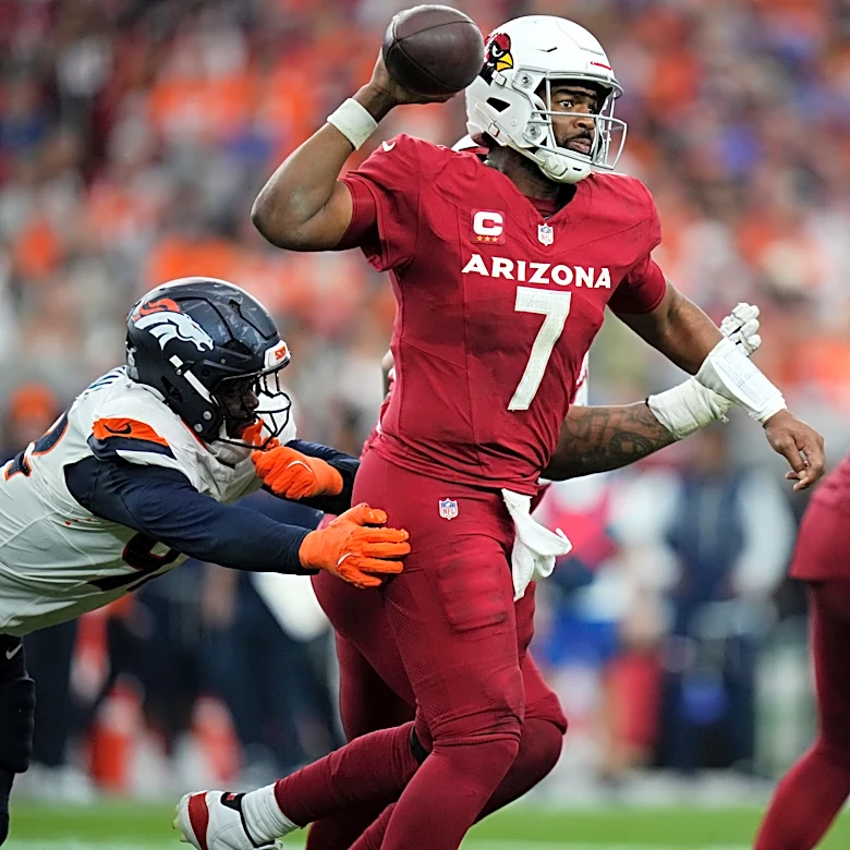 Jacoby Brissett throws for 272 yards in Week 7