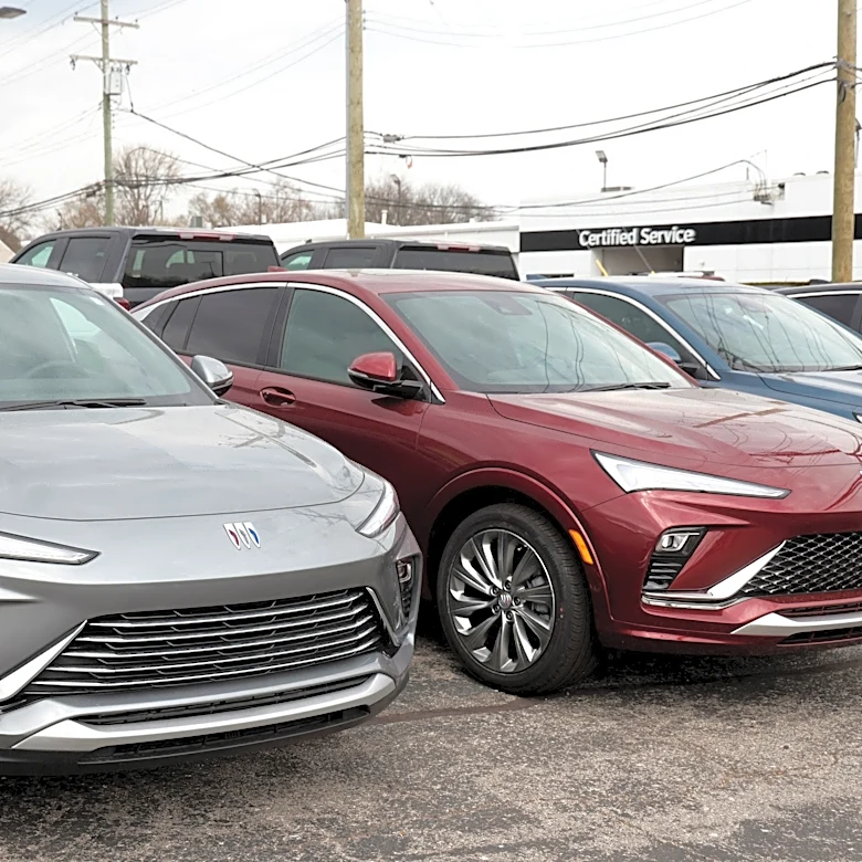 Here are 5 reasons why a $1,000 car payment is a bad idea