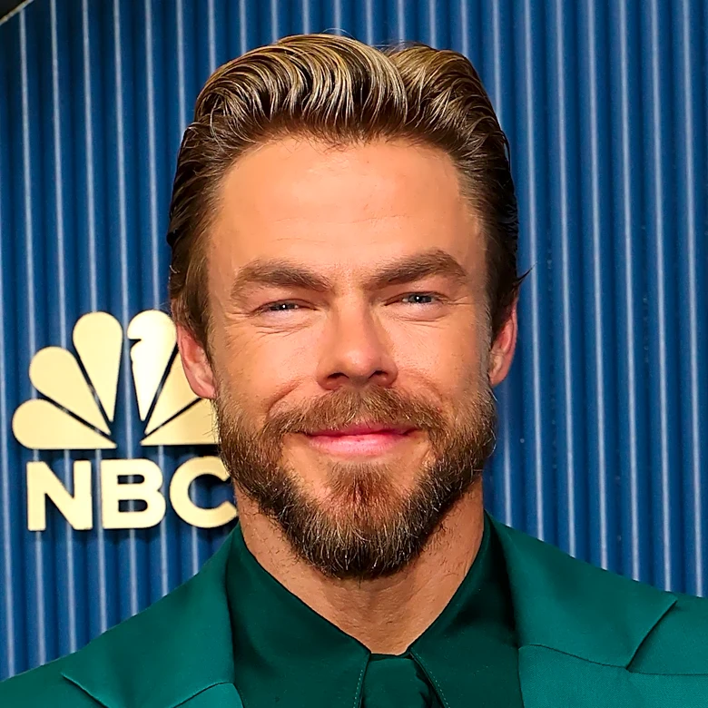 'DWTS' judge Derek Hough mourns dog death: 'An ache that feels unbearable'