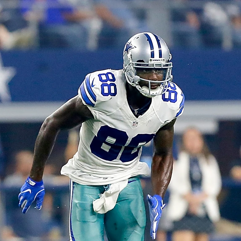 Former Cowboys WR detained at gunpoint in Texas road rage incident