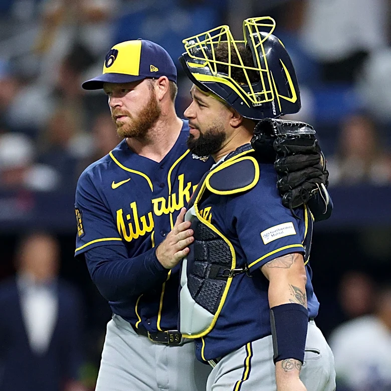 Brandon Woodruff makes long-awaited return with Brewers cruising in World Series Game 3