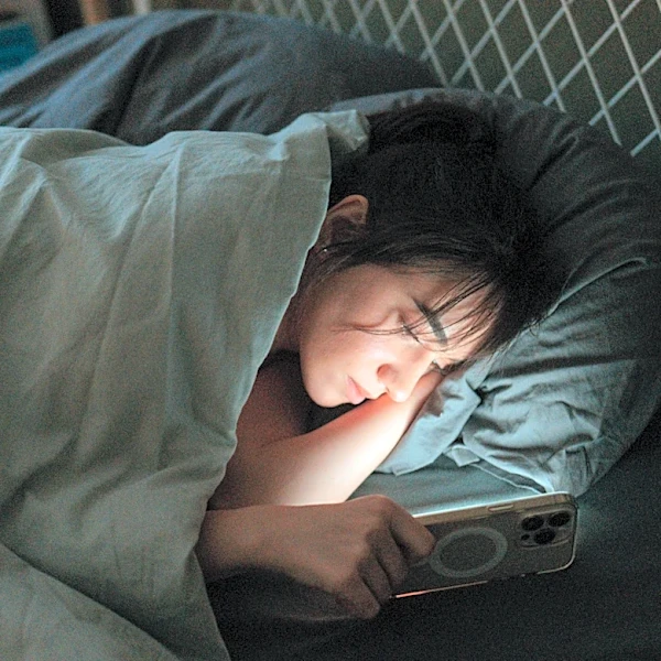 What is 'bloomscrolling'? The social media trend flipping doomscrolling