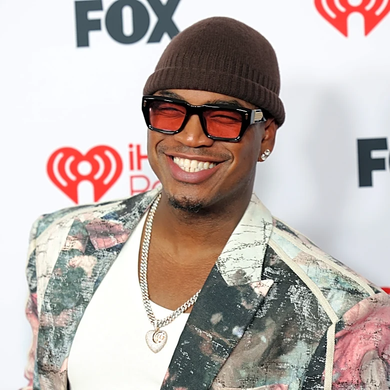 Who is singing World Series Game 4 national anthem? 3-time Grammy winner NE-YO to perform