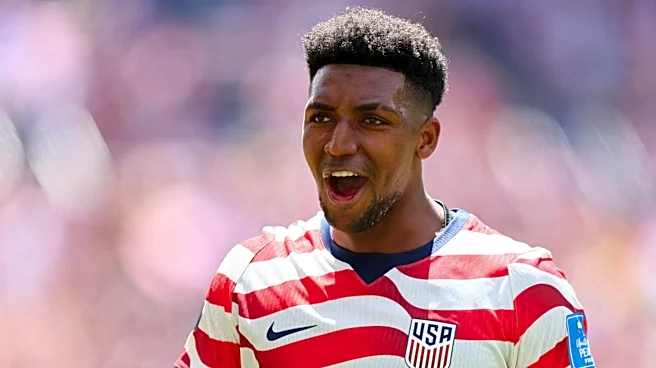 USMNT star Alex Freeman offers support to 3-year-old in viral soccer video