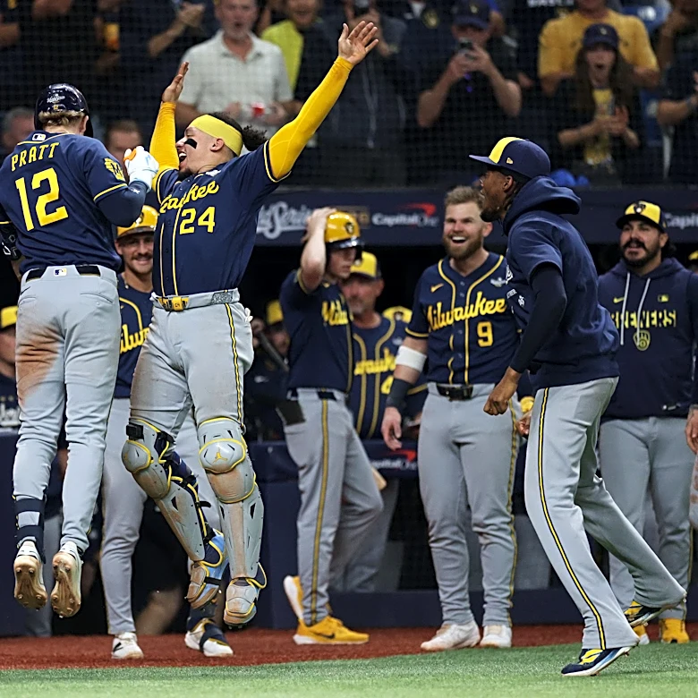 Watch rookie Cooper Pratt's go-ahead World Series home run for Brewers