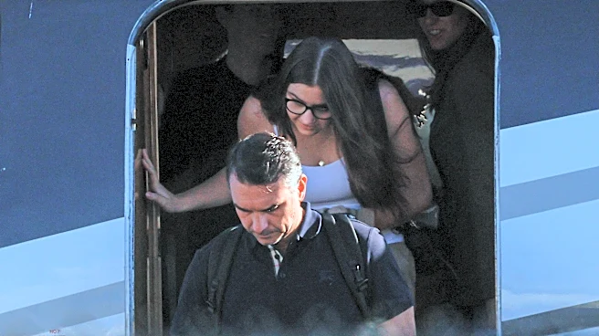 Trump ally Flávio Bolsonaro arrives in Miami after fleeing Brazil
