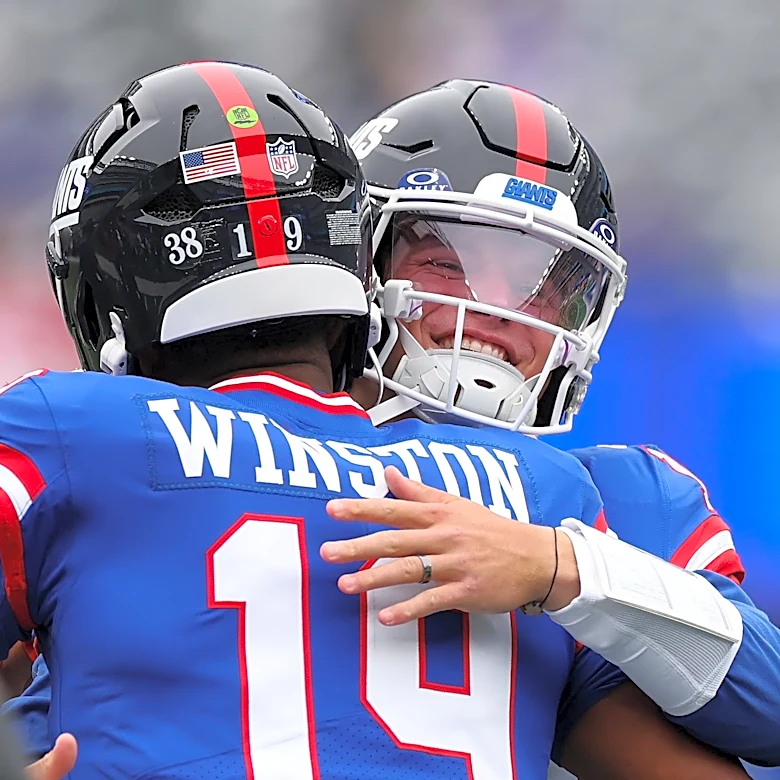 Replaced Giants starter praises J.J. McCarthy after first New York win