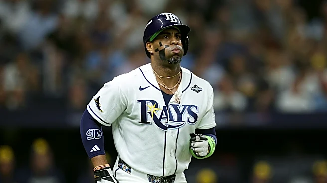 Rays' Yandy Diaz stays in World Series game after injury delay