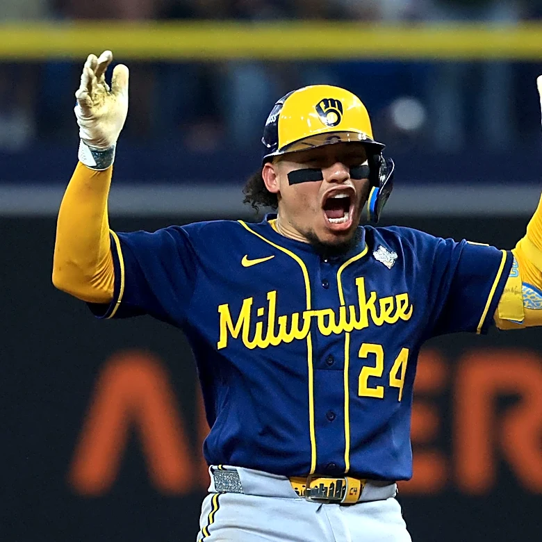 World Series champion Milwaukee Brewers finally the toast of baseball