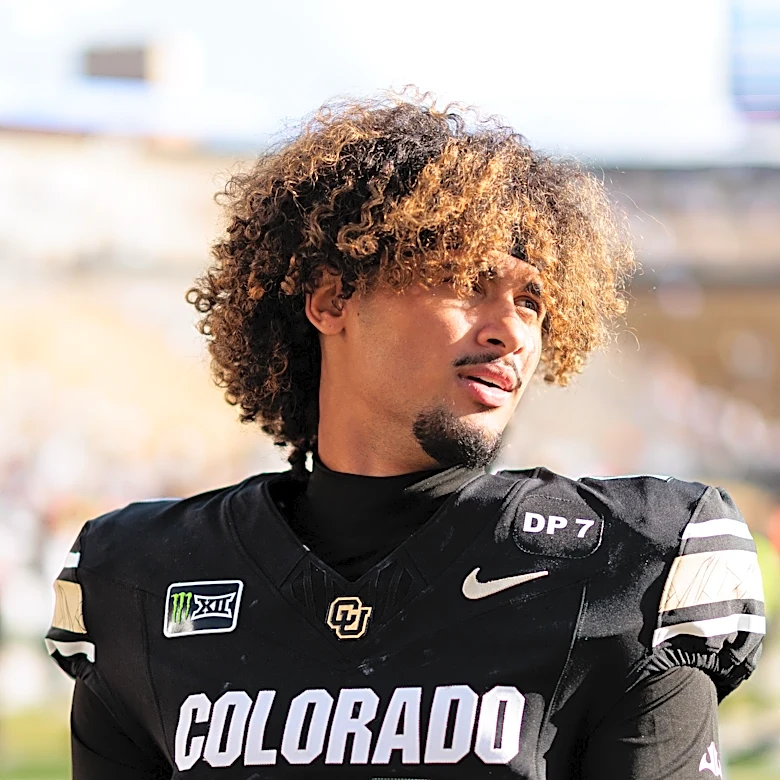 Colorado QB Julian Lewis recovering after medical emergency, father says