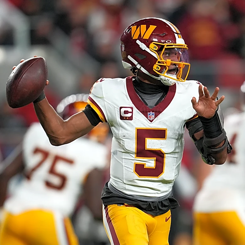 Jayden Daniels practices in full Thursday