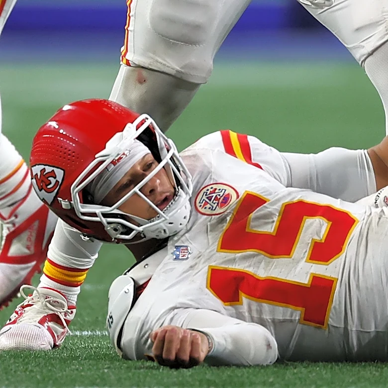 Patrick Mahomes practices in full