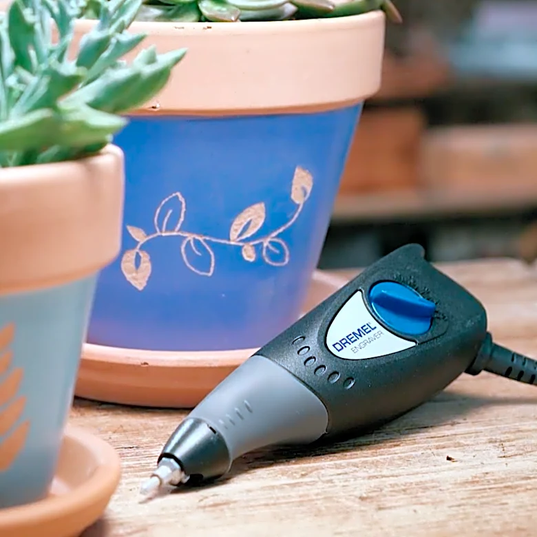 This popular Dremel engraver is just $15 after a massive 43% discount