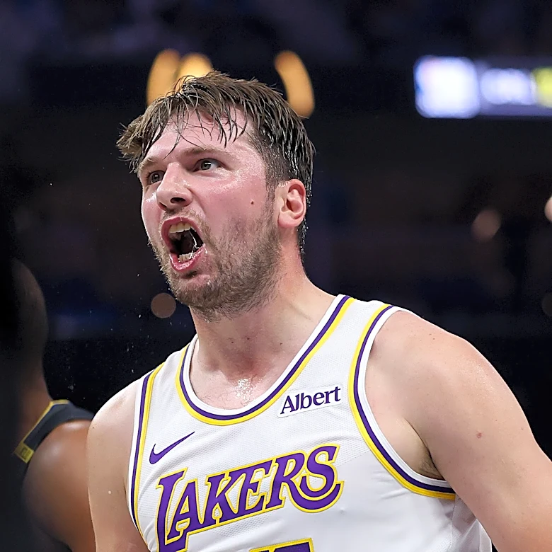 Luka Doncic points tonight: Lakers star going off in rematch with Warriors