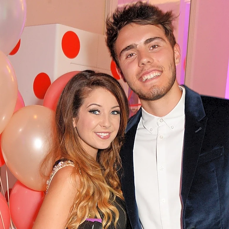 YouTubers Zoe Sugg and Alfie Deyes have stopped posting. Fans want a reason