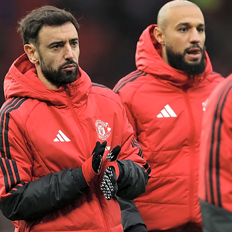 Bruno Fernandes returns to Manchester United lineup after Carrick criticism