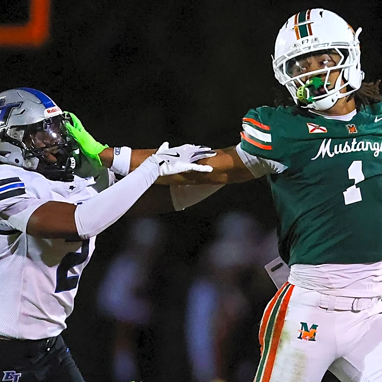 Florida football games deliver OT thriller, bizarre chain gang stoppage