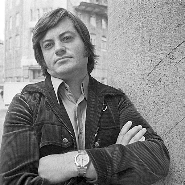 Roger Cook, BAFTA-Winning Investigative Reporter, Dies at 83