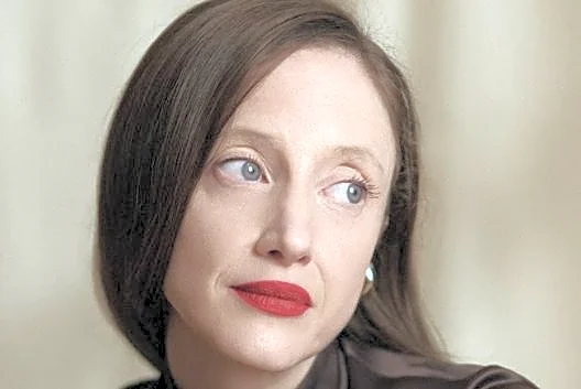 Andrea Riseborough Joins Jeremy Strong in Paramount+ Drama ‘9/12’