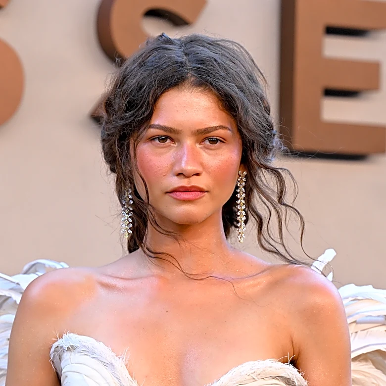 Zendaya Achieved Her No-Makeup Makeup Look at the ‘Odyssey’ Premiere With These Five Products