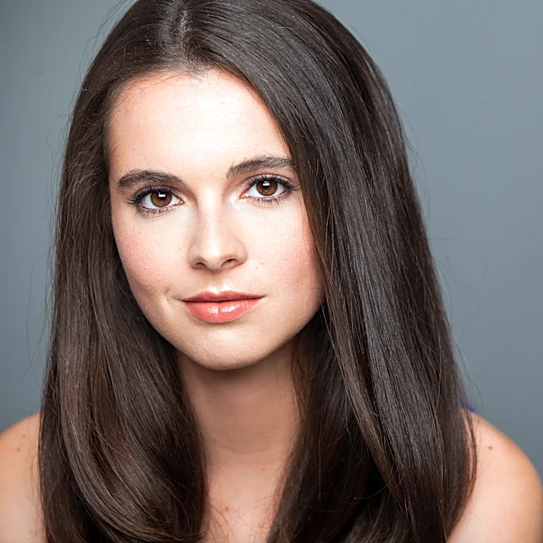 Vanessa Marano to Produce and Star in Frontières Horror Comedy ‘Ring Leader’: ‘It’s ‘Bridesmaids’ Meets ‘Self Help’’ (EXCLUSIVE)