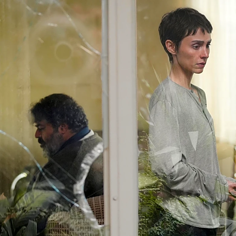 Iranian Director Mohsen Gharaei’s ‘Falling House’ Boarded by Paradise City Sales Ahead of Venice Premiere