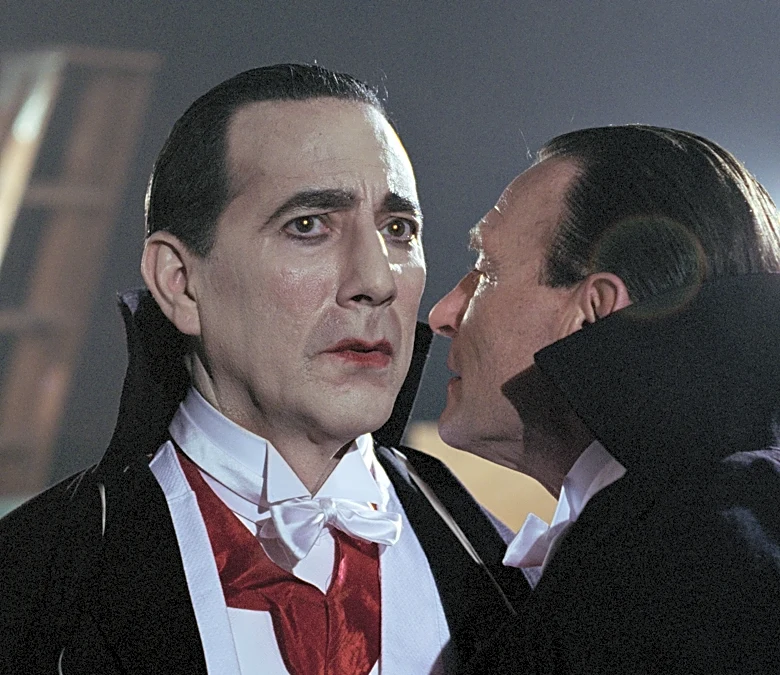 ‘Los Vampires’ Review: Dueling Draculas Spar in an Alluring if Unevenly Executed Flashback to Early-Talkie Hollywood