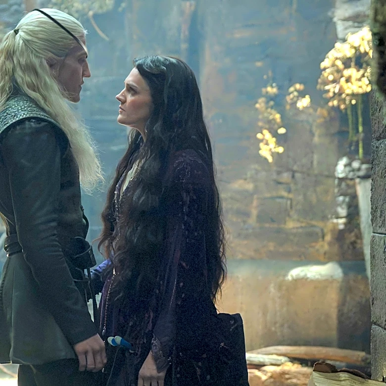 ‘House of the Dragon’: Gayle Rankin on That ‘F — ed Up’ Aemond-Alys-Alicent Scene, ‘Unbearable’ Family Dinner and Dragon Egg Plans