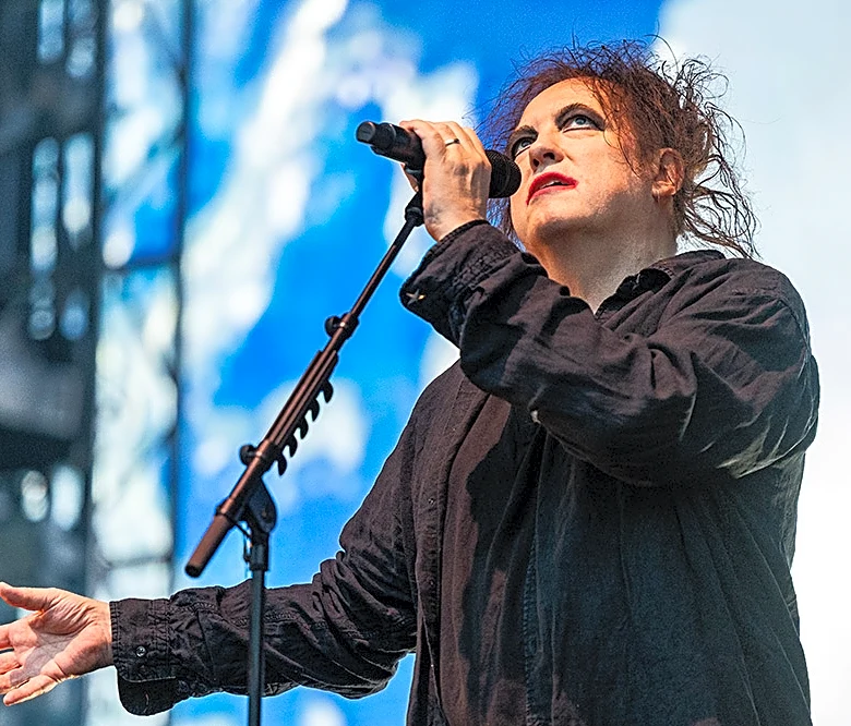 The Cure Plays the Hits — and Robert Smith Tears Up at ‘Just Like Heaven’ — in Nostalgic, Whimsical Øyafestivalen Set: Concert Review
