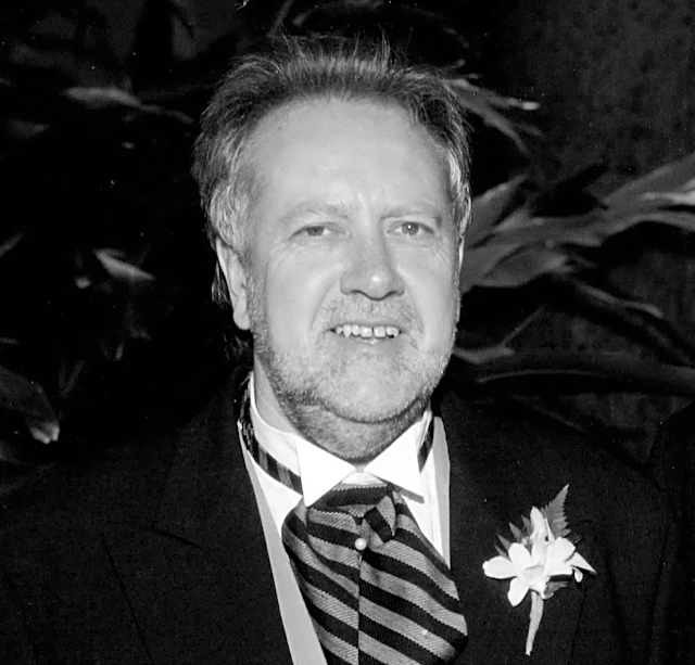 Ian Crafford, Editor of ‘Hope and Glory,’ ‘Field of Dreams,’ Dies at 82