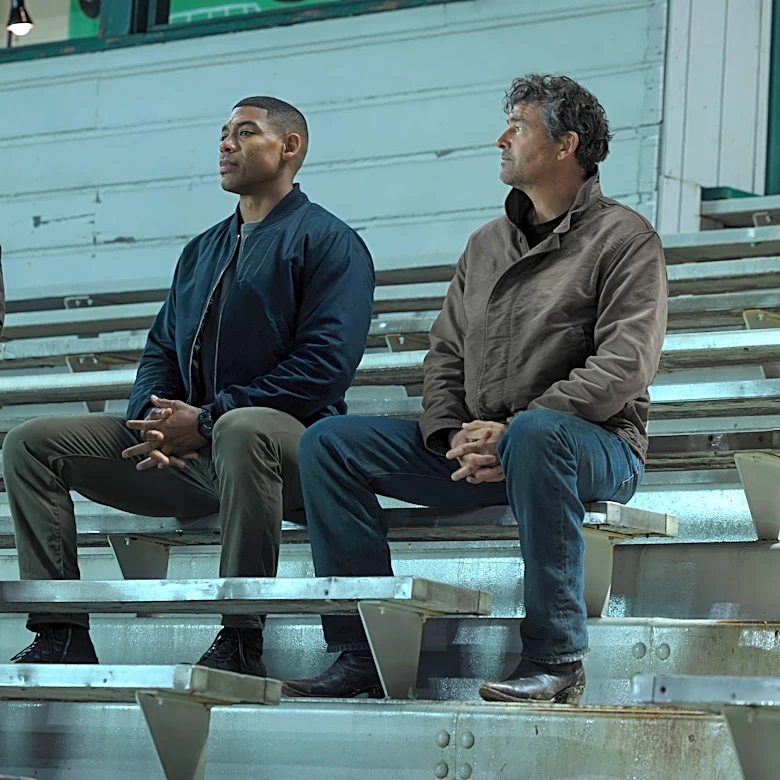 ‘Lanterns’ Premiere Shocker: Stars Kyle Chandler, Aaron Pierre and Show Creators Break Down That Time Jump and Cliffhanger
