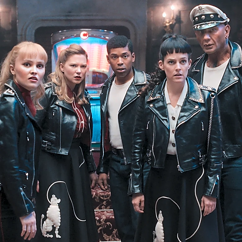 ‘Alpha Gang’ Review: Cate Blanchett, Chris Pine and an All-Star Cast Play Space Aliens in David and Nathan Zellner’s Endearingly Goofy Sci-Fi Spoof