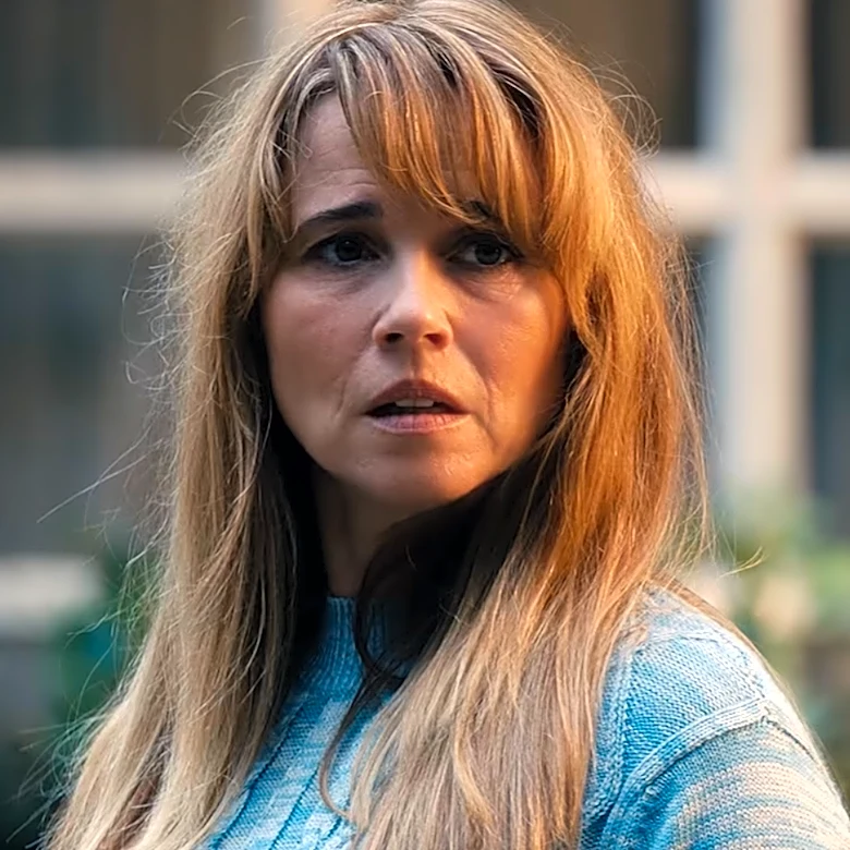 ‘Crystal Lake’ Trailer: Linda Cardellini Stars in Peacock’s Spooky ‘Friday the 13th’ Prequel Series