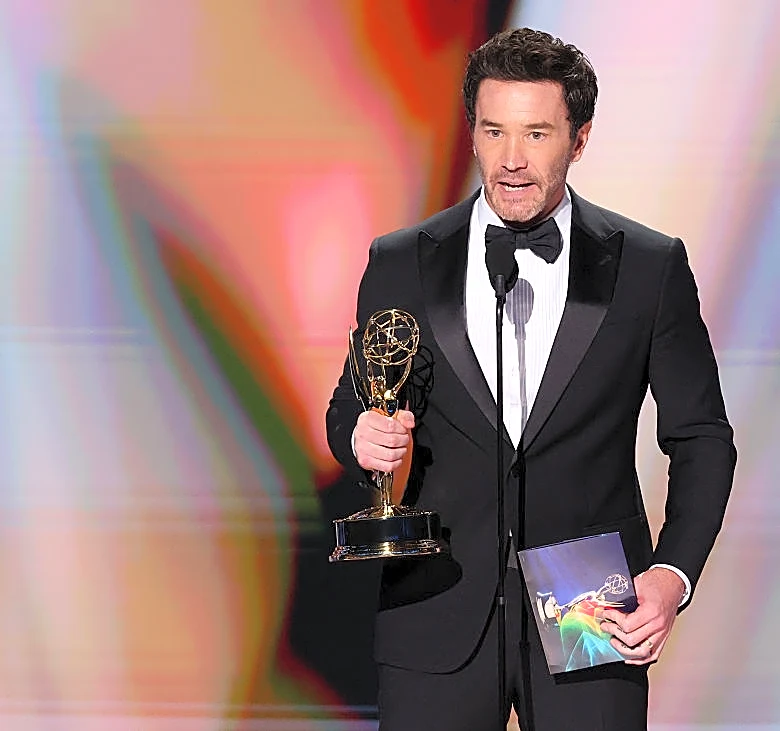 Tom Pelphrey Wins Supporting Emmy for ‘Task,’ Shouts Out ‘Very Pregnant’ Fiancée Kaley Cuoco: ‘Our Family Is the Crown Jewel of My Life’