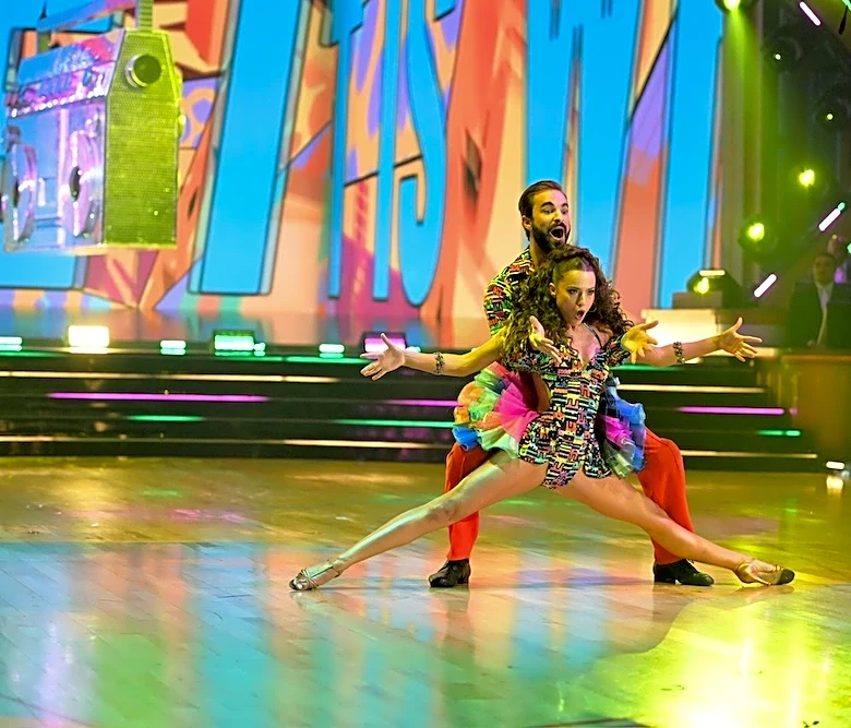 ‘Dancing With the Stars’ Season 35 Kicks Off With Voting Glitch During Premiere