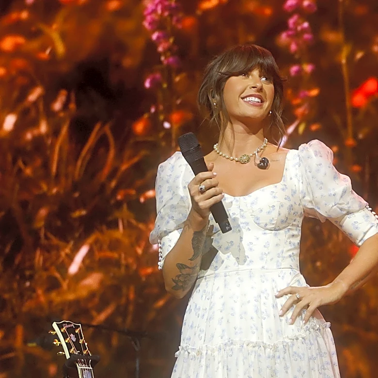 Ella Langley’s ‘Choosin’ Texas’ Finally Breaks Mariah Carey’s All-Time Record for Weeks at No. 1, Eclipsing ‘All I Want for Christmas Is You’
