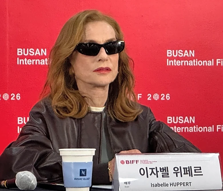 Isabelle Huppert Says AI Hasn’t Replaced Her Yet: ‘It Really Is Me Acting’