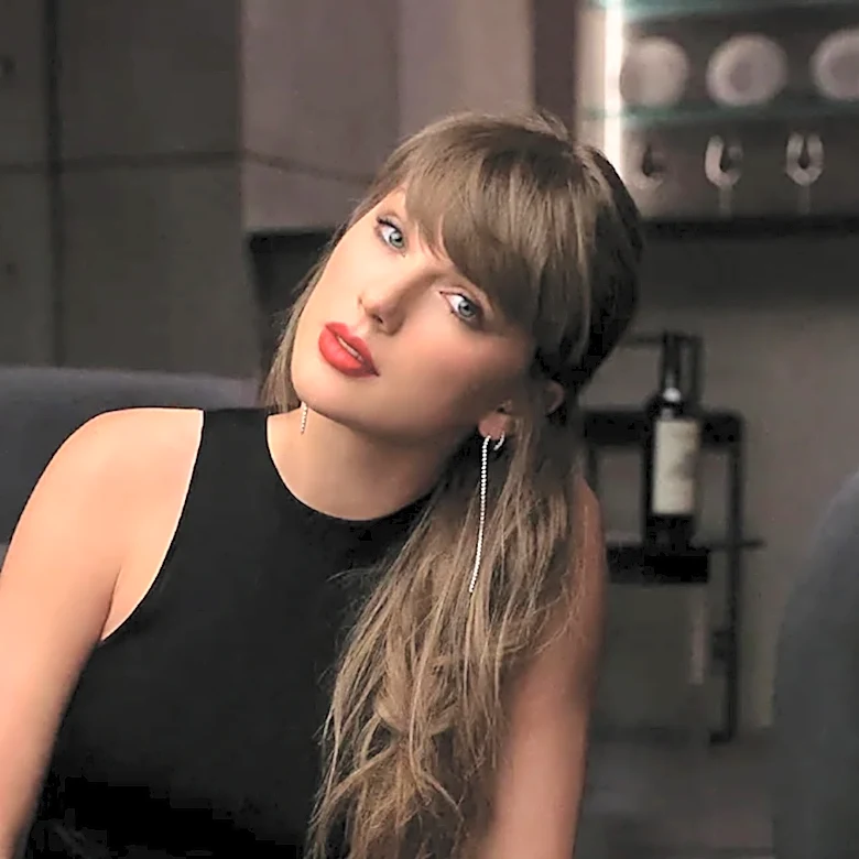 Taylor Swift’s ‘Patient Zero’ Holds Steady at No. 1 for Second Week on Singles Chart