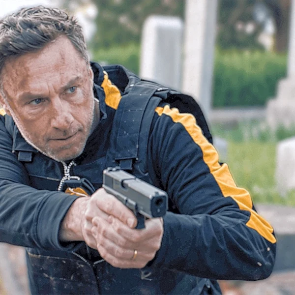 ‘Clean Hands’ Review: Zach Braff Is a Cop on a Crusade to Save His Addict Daughter in an Uneasy Fact-Based Crime Drama